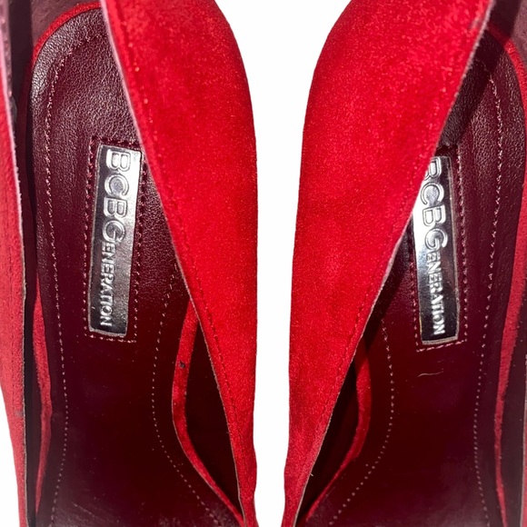 BCBGENERATION Parade Suede Red Platform High Heel 2000s - Picture 4 of 14